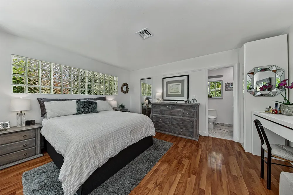 1929 S Ocean Drive Fort Lauderdale, FL 33316