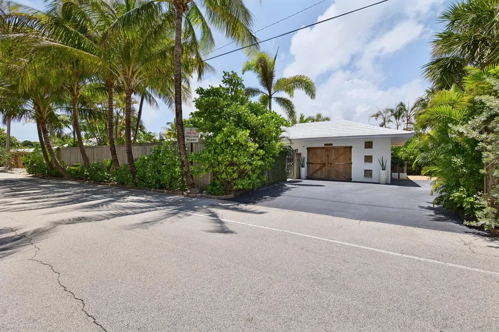 1929 S Ocean Drive Fort Lauderdale, FL 33316