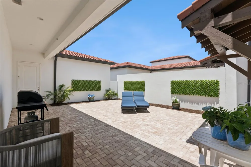 8932 BISMARCK PALM DRIVE Winter Garden, FL 34787