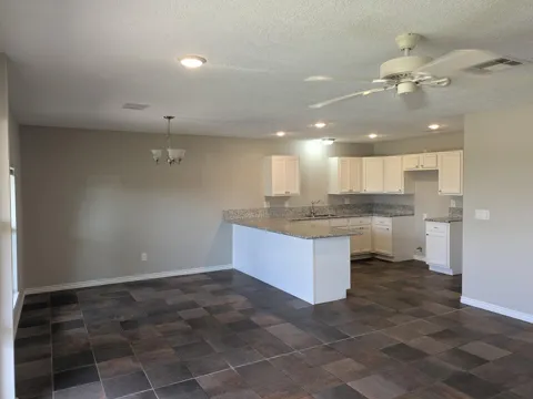 1513 Serpentine Drive