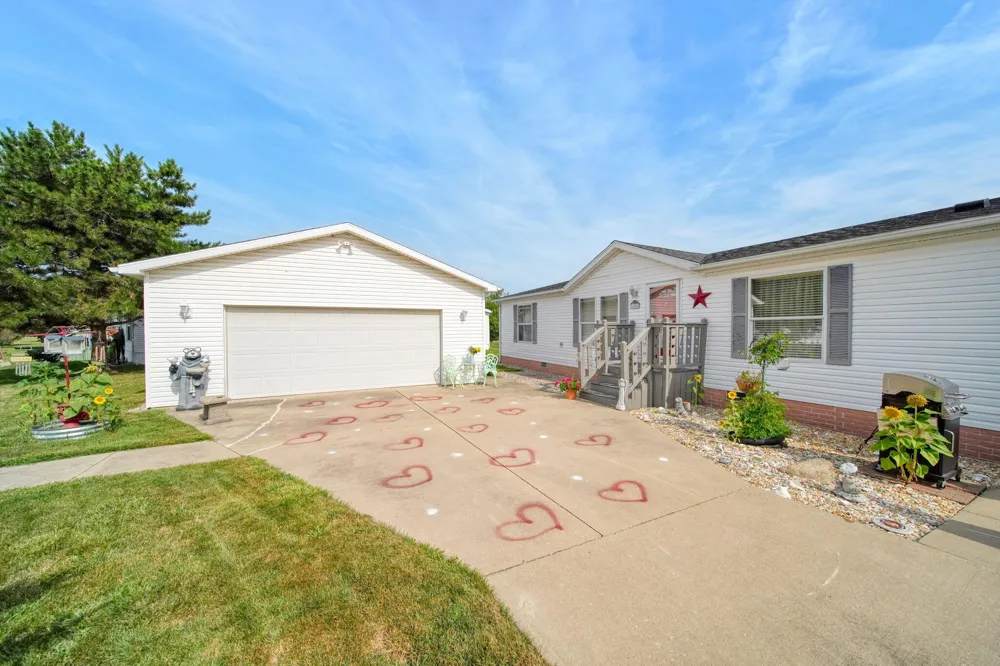 280 Stieff Adrian, MI 49221