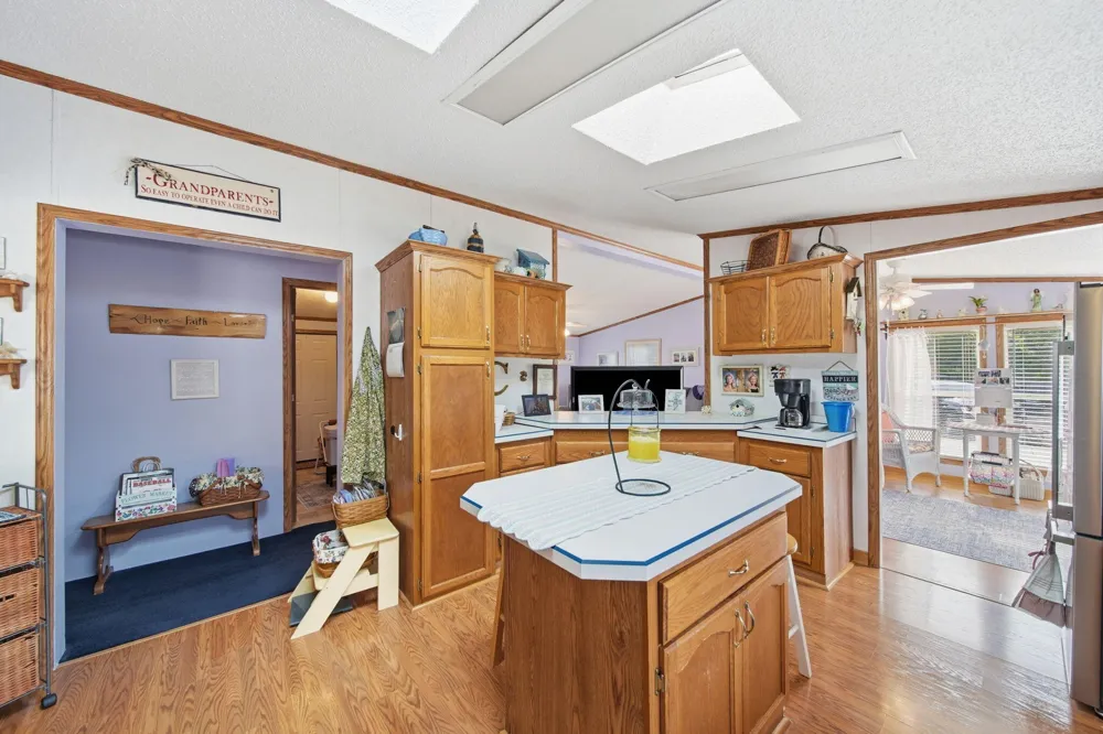 280 Stieff Adrian, MI 49221