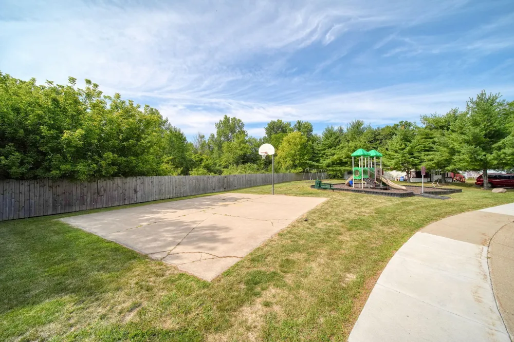 280 Stieff Adrian, MI 49221