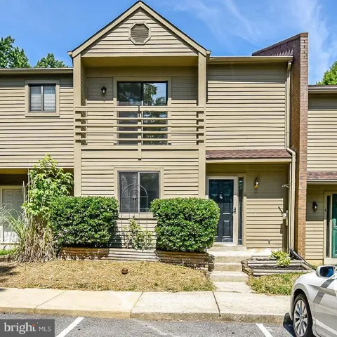 6 BELVEDERE COURT