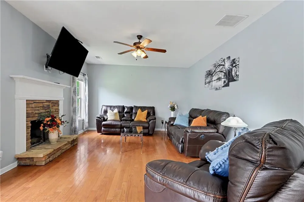 1128 Bankside Court Sugar Hill, GA 30518