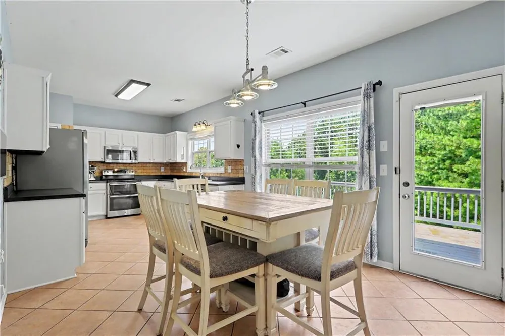 1128 Bankside Court Sugar Hill, GA 30518