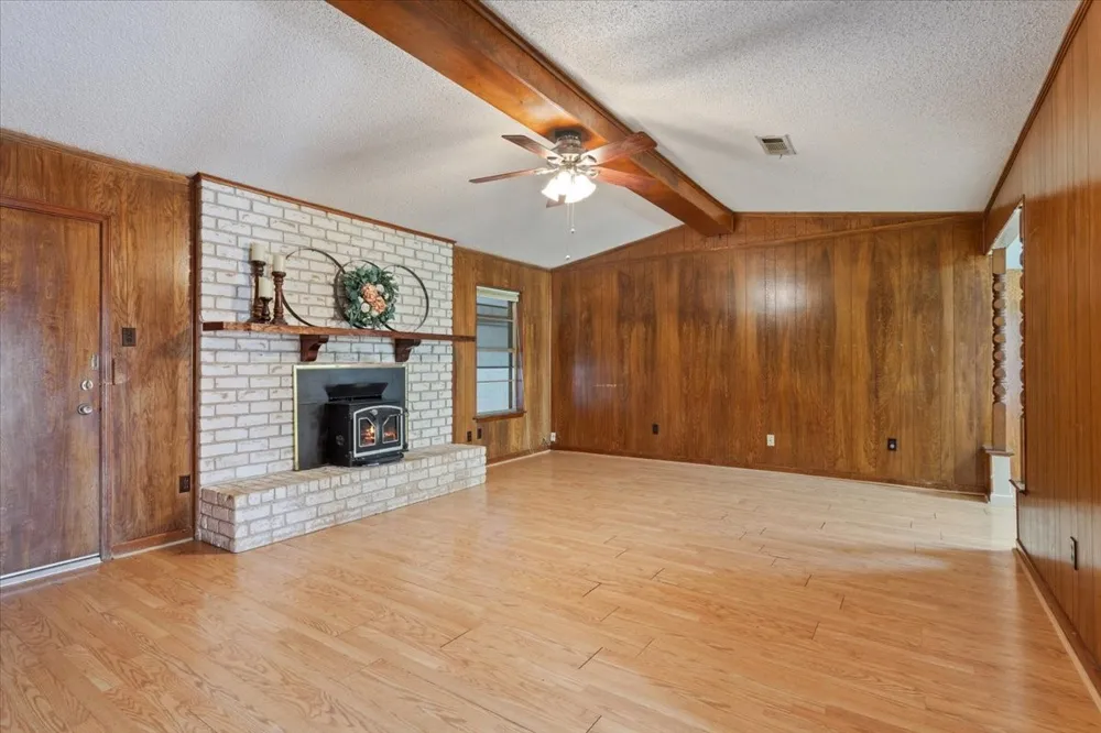 108 Towne West Drive Lorena, TX 76655
