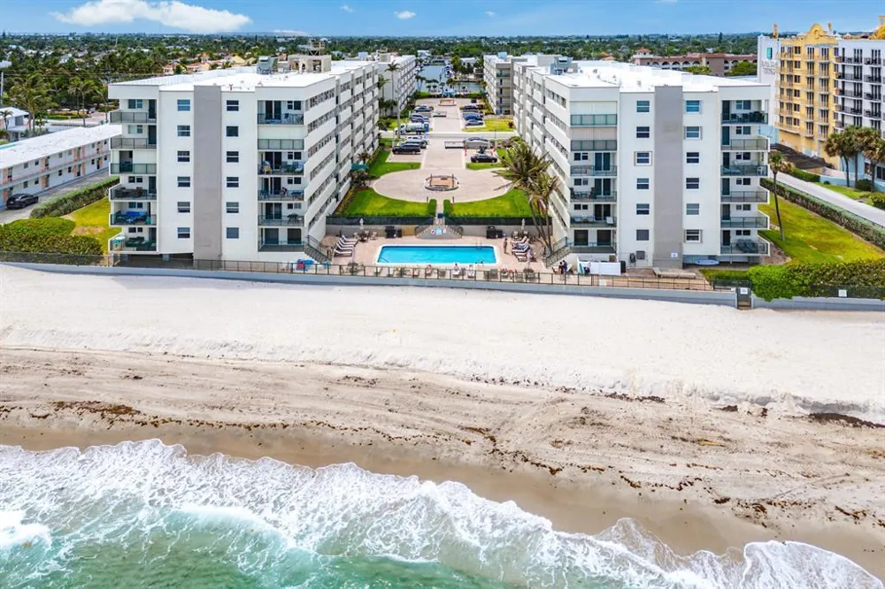 1237 S HILLSBORO MILE #601 Hillsboro Beach, FL 33062