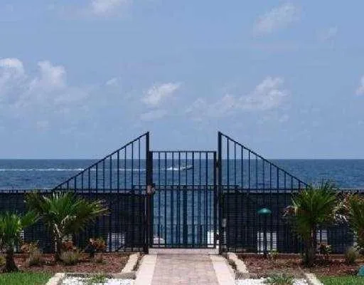 1237 S HILLSBORO MILE #601 Hillsboro Beach, FL 33062