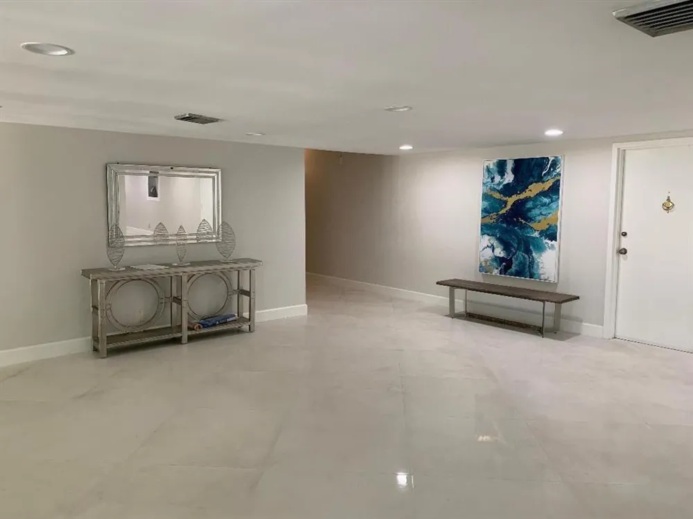 1237 S HILLSBORO MILE #601 Hillsboro Beach, FL 33062