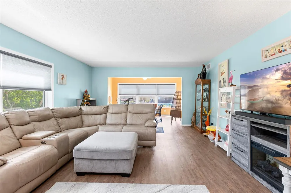2259 COSTA RICAN DRIVE #23 Clearwater, FL 33763