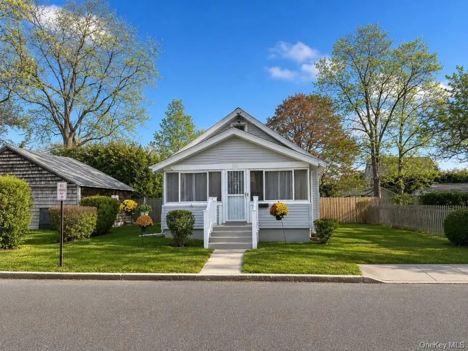 517 Flint Street Greenport, NY 11944