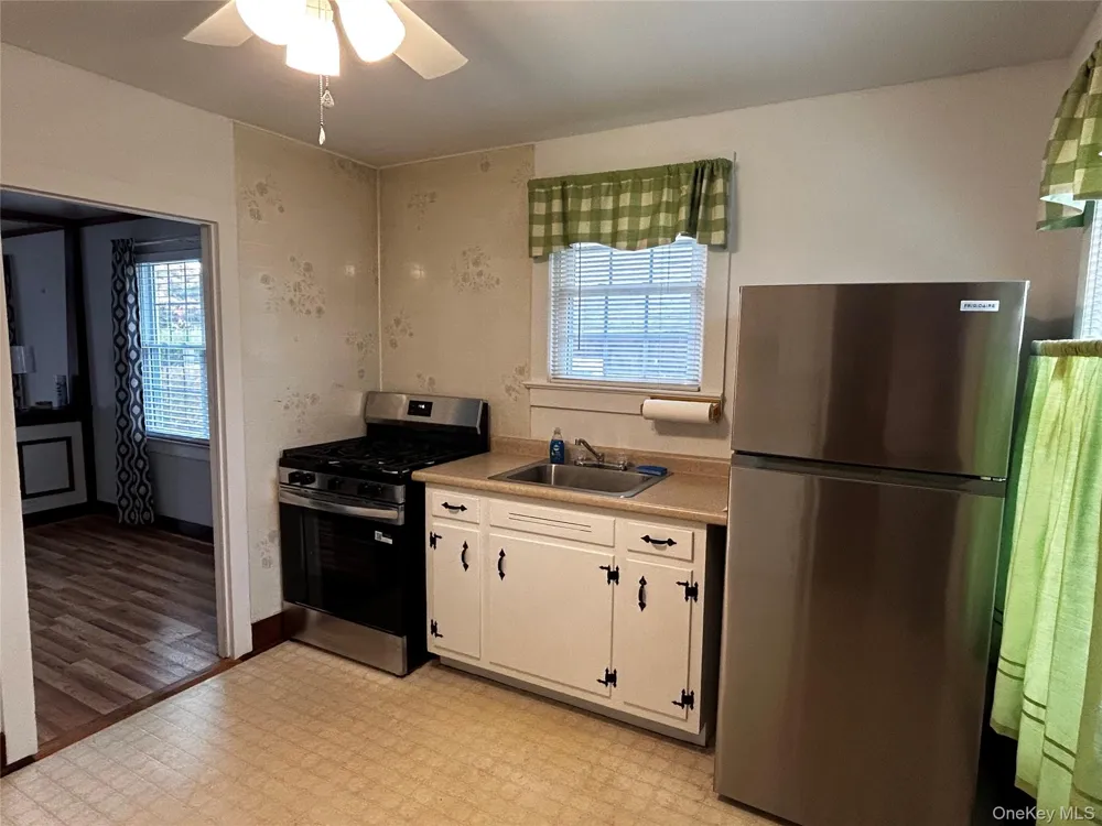 517 Flint Street Greenport, NY 11944