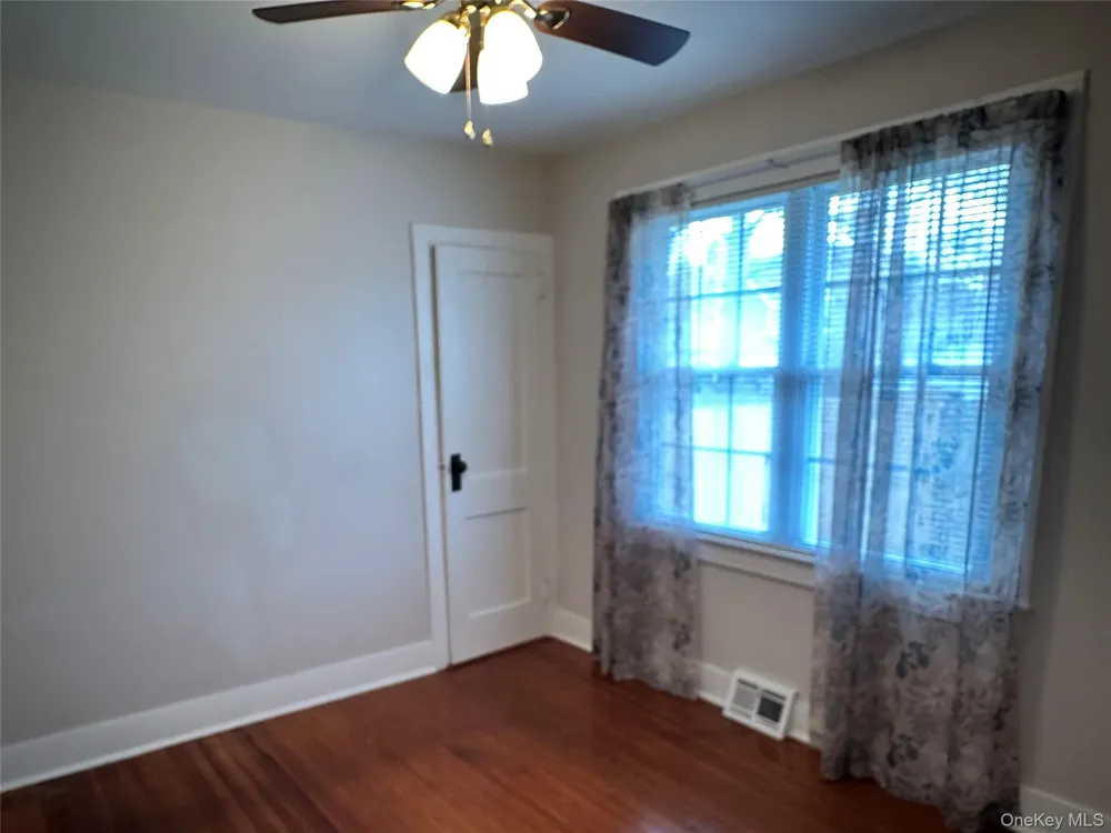 517 Flint Street Greenport, NY 11944