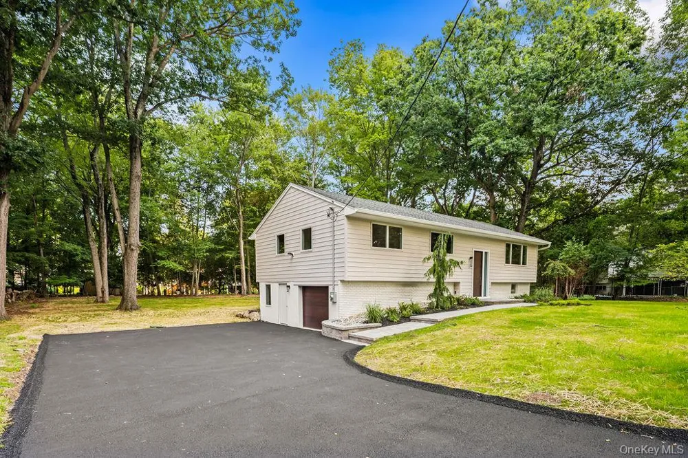 142 Little Tor Road New City, NY 10956