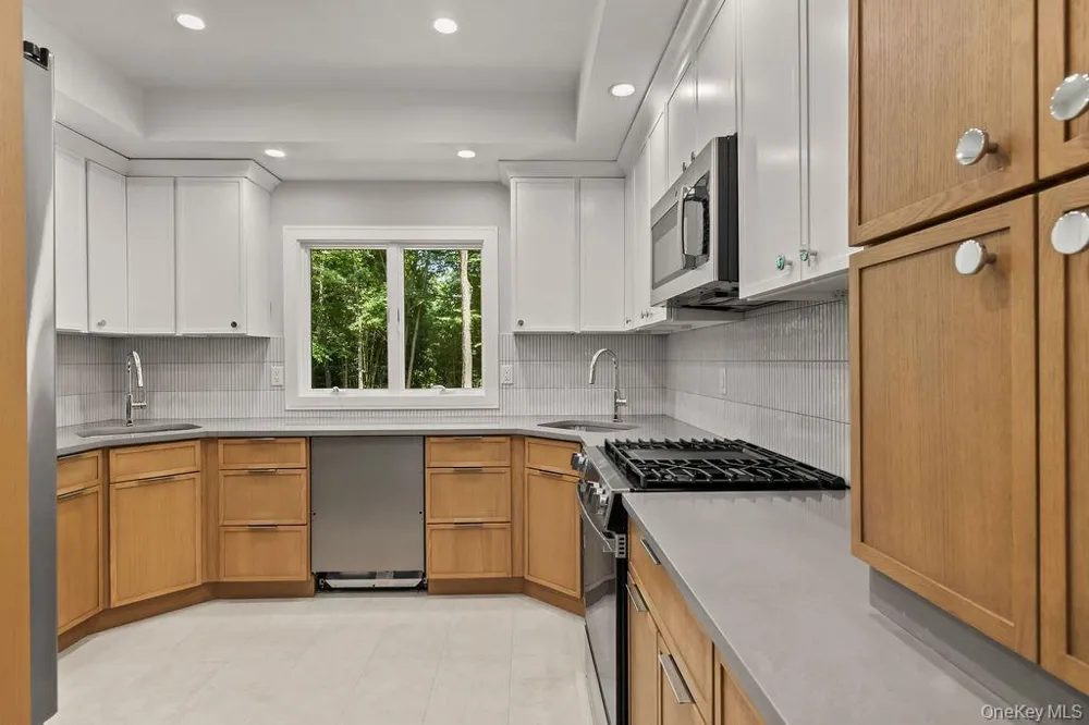 142 Little Tor Road New City, NY 10956