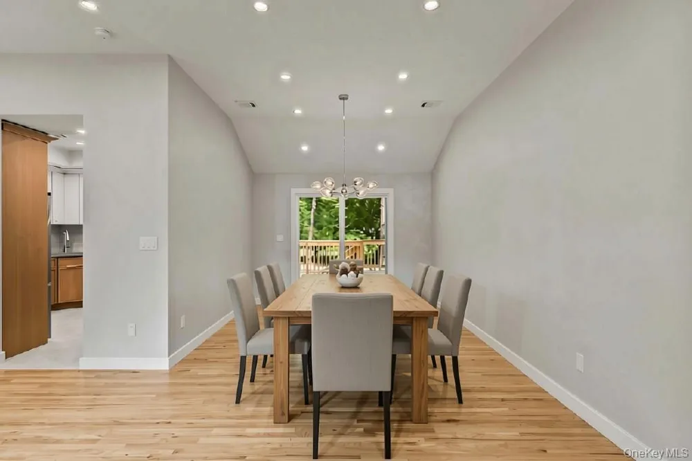 142 Little Tor Road New City, NY 10956
