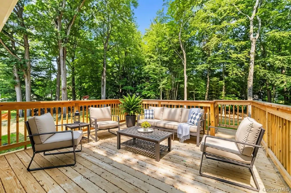 142 Little Tor Road New City, NY 10956