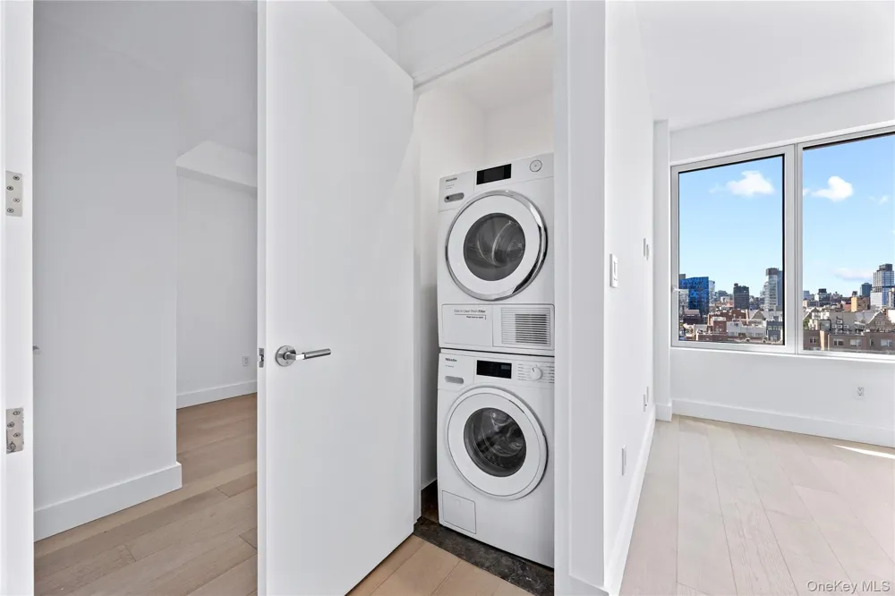 208 Delancey Street #PH3 New York (Manhattan), NY 10002