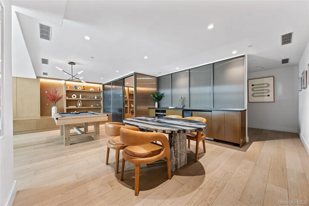 208 Delancey Street #PH3 New York (Manhattan), NY 10002