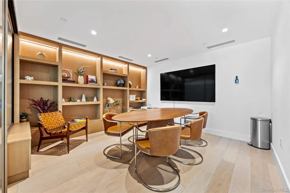 208 Delancey Street #PH3 New York (Manhattan), NY 10002