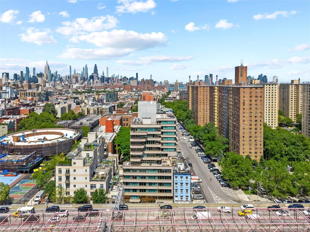 208 Delancey Street #PH3 New York (Manhattan), NY 10002