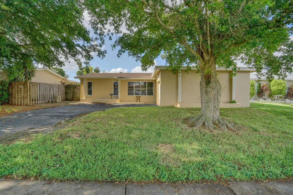 10270 NW 24TH COURT Sunrise, FL 33322
