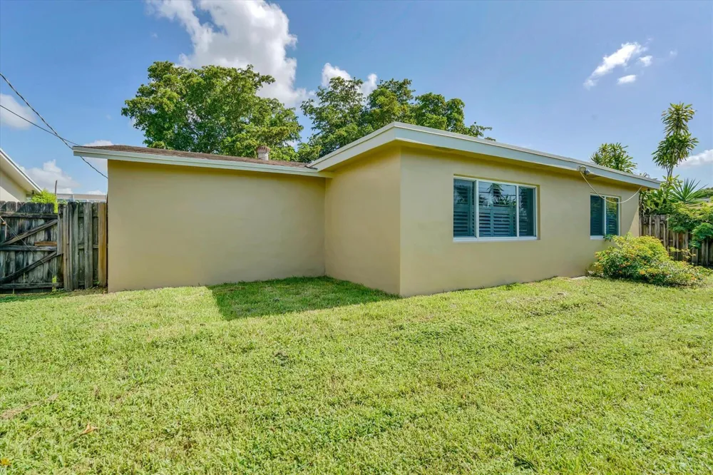 10270 NW 24TH COURT Sunrise, FL 33322