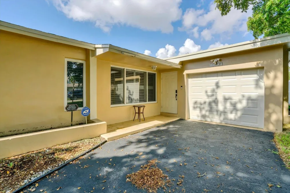 10270 NW 24TH COURT Sunrise, FL 33322