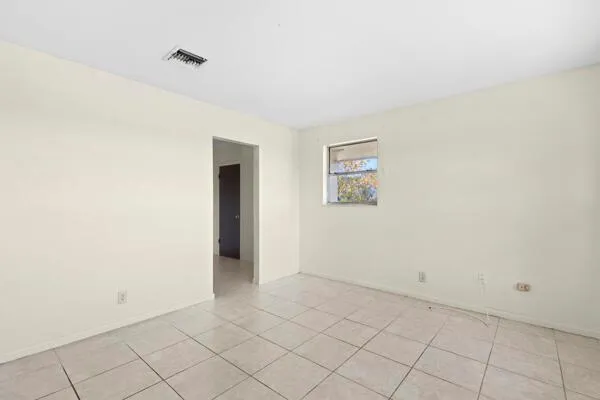 110 SW 12TH AVENUE South Bay, FL 33493