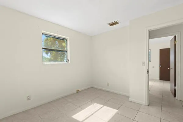 110 SW 12TH AVENUE South Bay, FL 33493