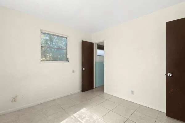 110 SW 12TH AVENUE South Bay, FL 33493