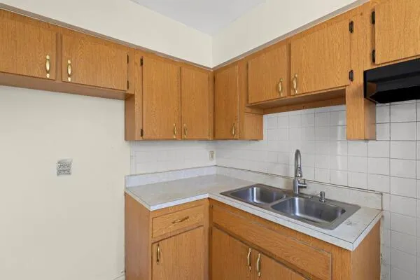 110 SW 12TH AVENUE South Bay, FL 33493