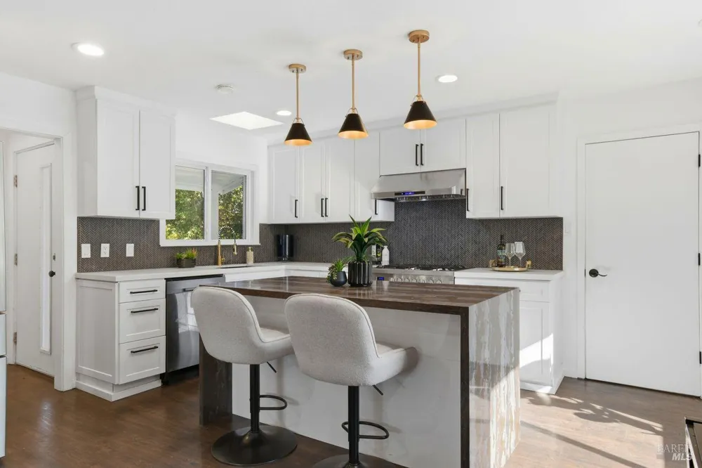 4541 Rinconada Drive Santa Rosa, CA 95409