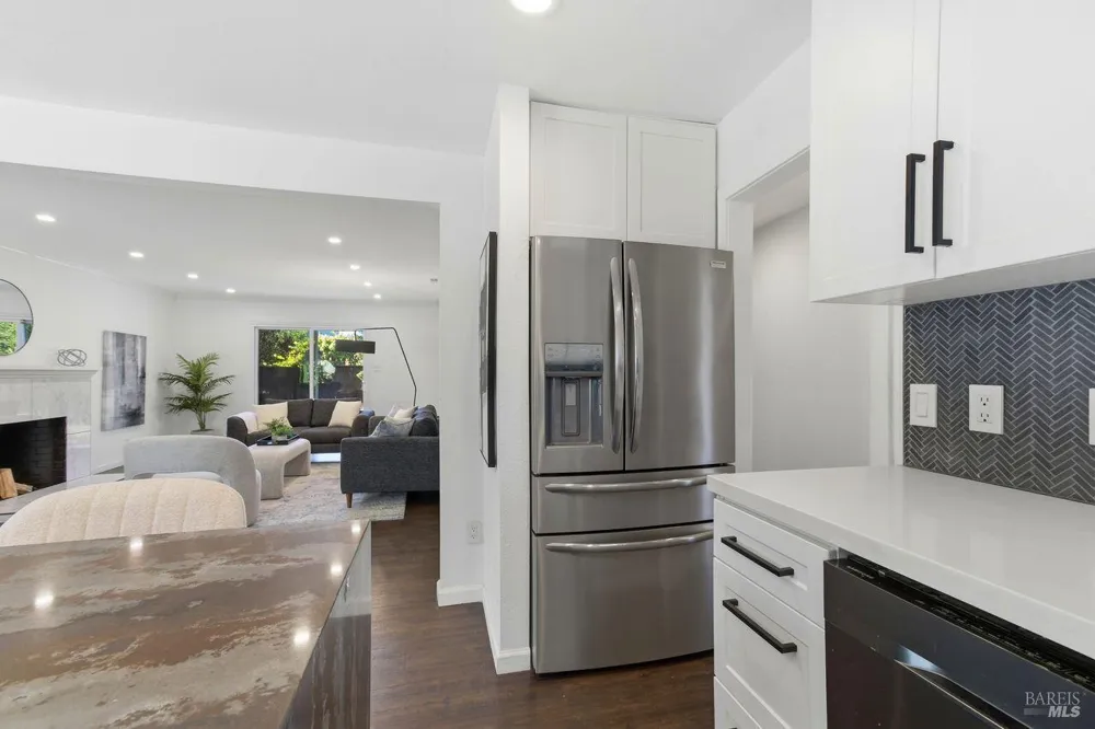4541 Rinconada Drive Santa Rosa, CA 95409
