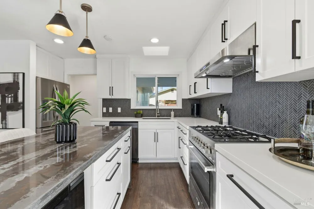 4541 Rinconada Drive Santa Rosa, CA 95409