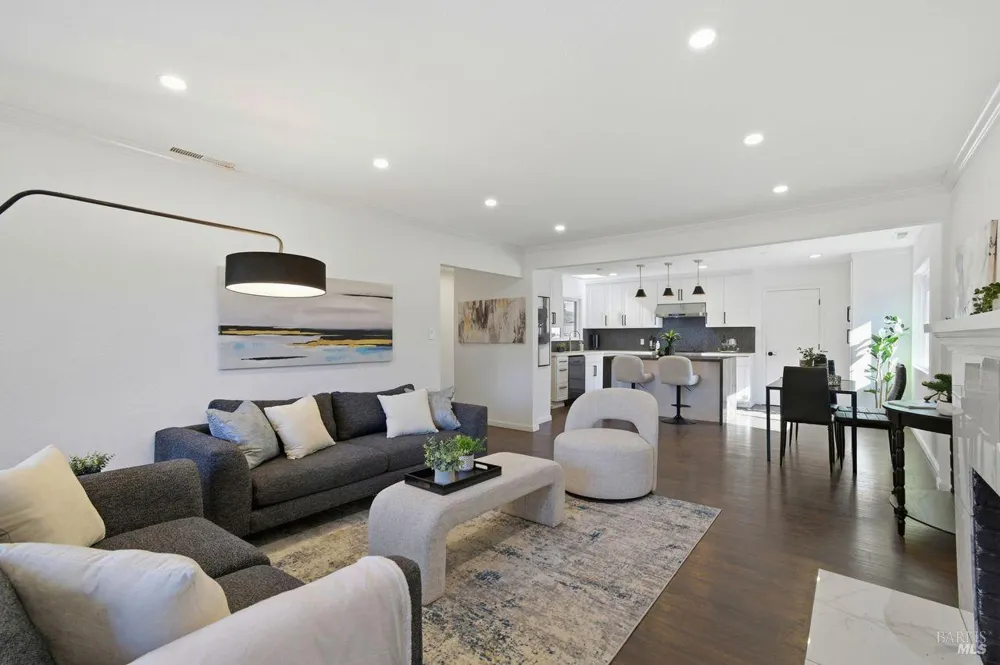 4541 Rinconada Drive Santa Rosa, CA 95409