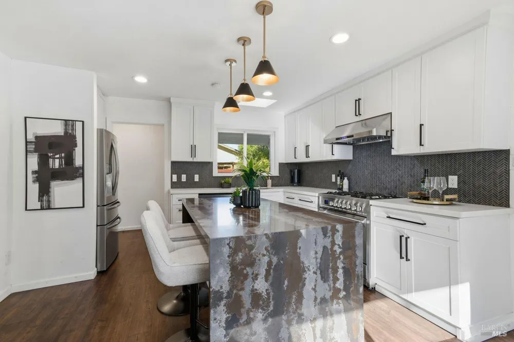 4541 Rinconada Drive Santa Rosa, CA 95409