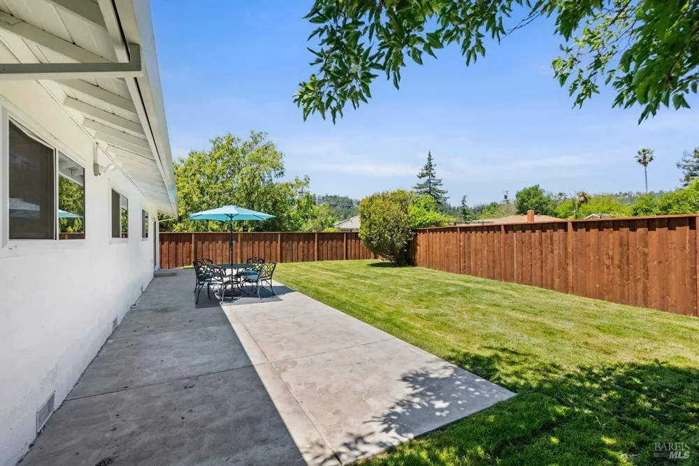 4541 Rinconada Drive Santa Rosa, CA 95409