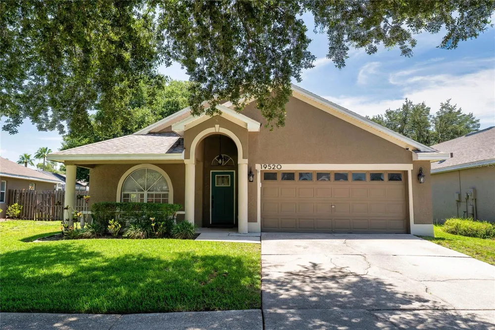 19520 MORDEN BLUSH DRIVE Lutz, FL 33558