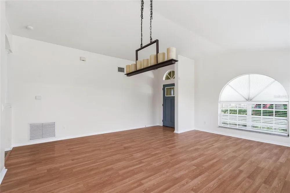19520 MORDEN BLUSH DRIVE Lutz, FL 33558