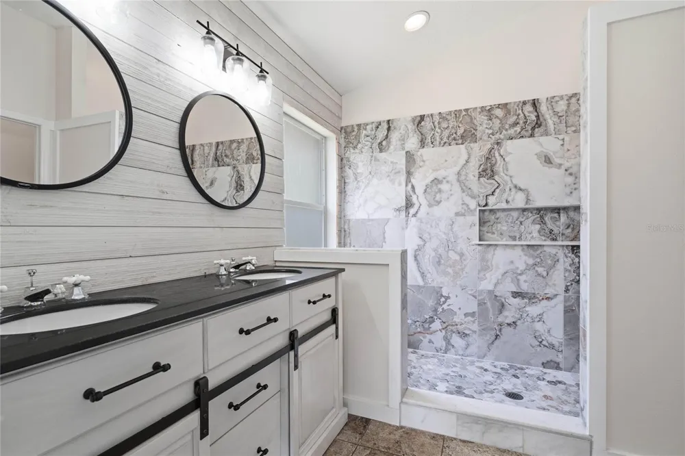 19520 MORDEN BLUSH DRIVE Lutz, FL 33558