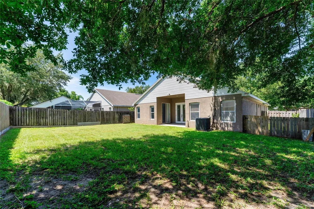19520 MORDEN BLUSH DRIVE Lutz, FL 33558