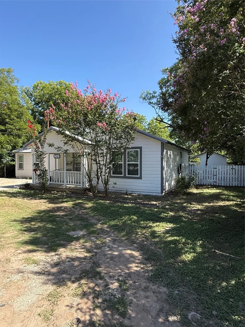 405 W Hall Street Bangs, TX 76823