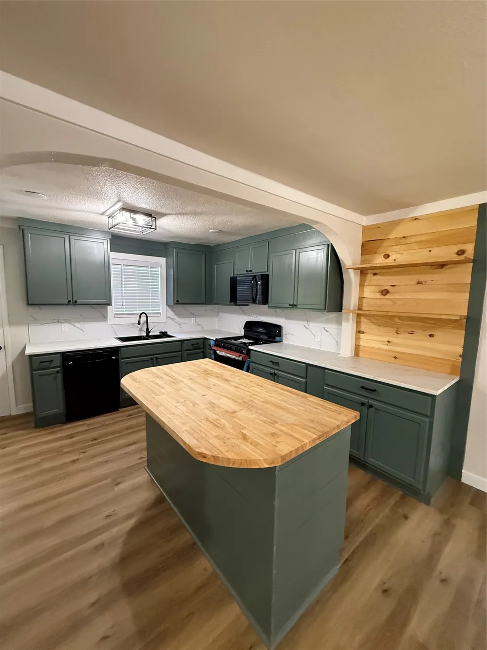 405 W Hall Street Bangs, TX 76823