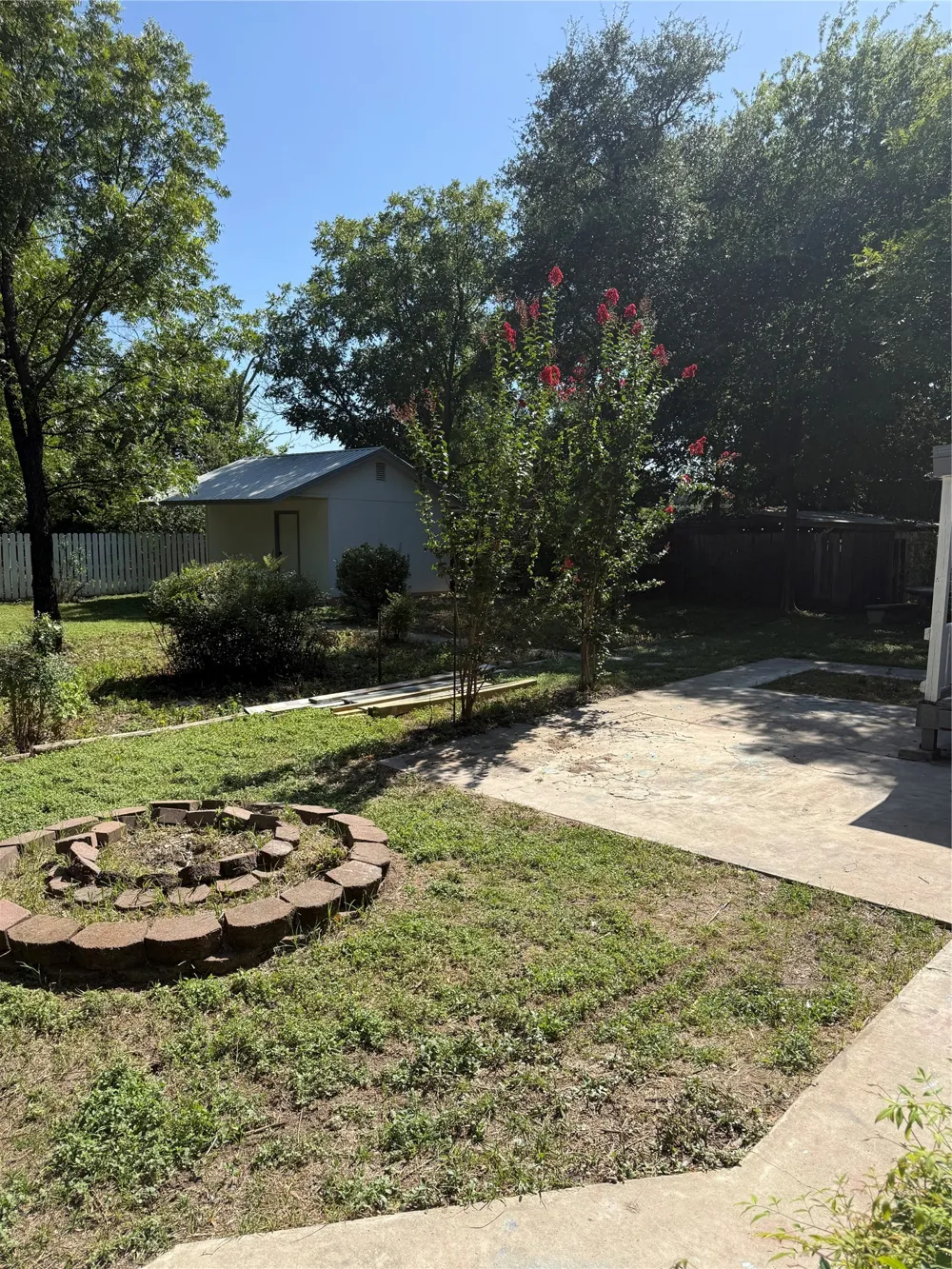 405 W Hall Street Bangs, TX 76823