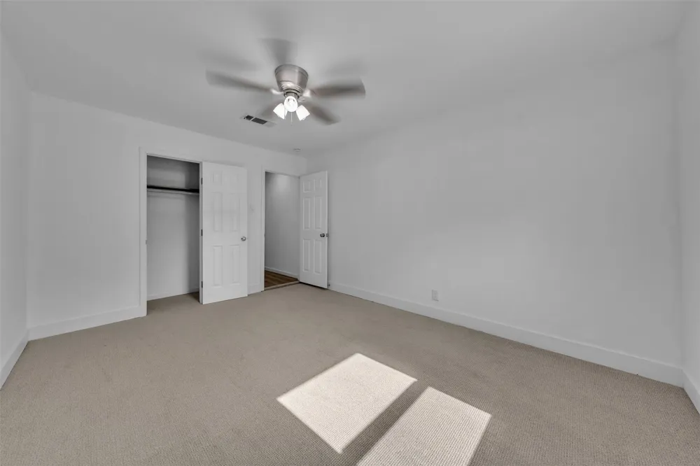 408 Simmons Drive Hurst, TX 76053