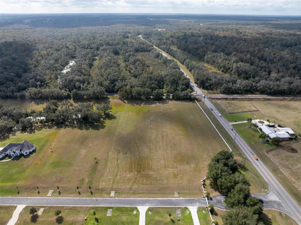 103 ALAFIA ESTATES LANE Plant City, FL 33567