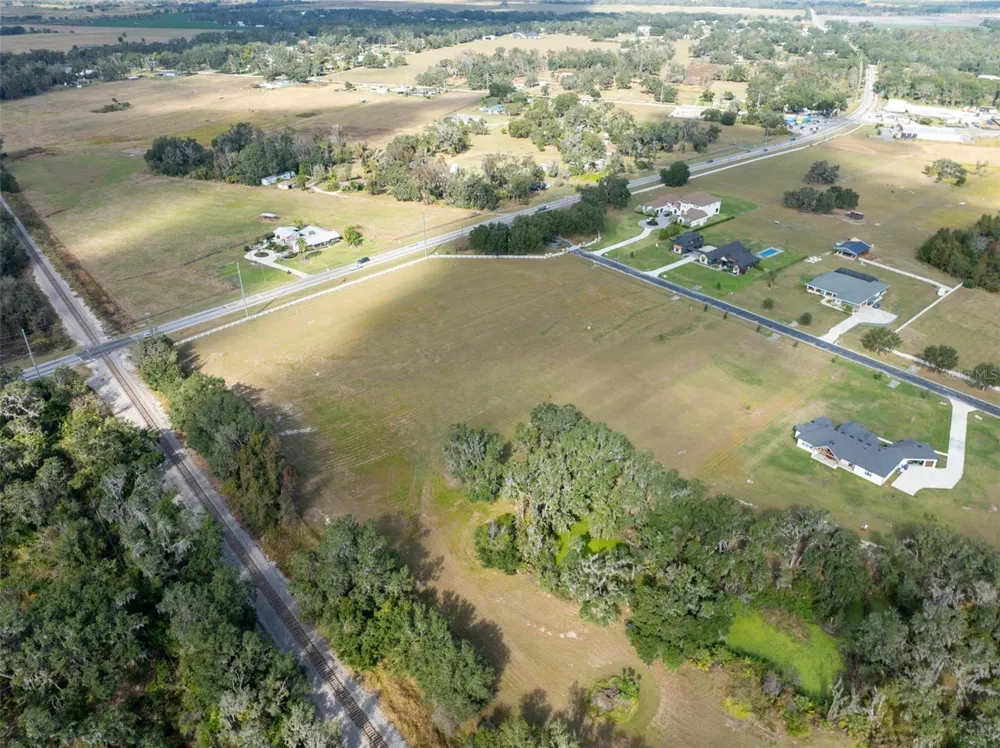 103 ALAFIA ESTATES LANE Plant City, FL 33567