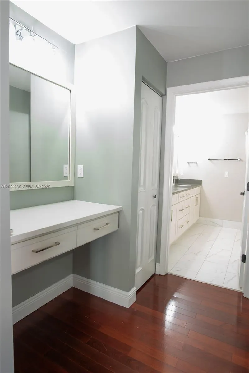 3160 Peachtree Cir Davie, FL 33328